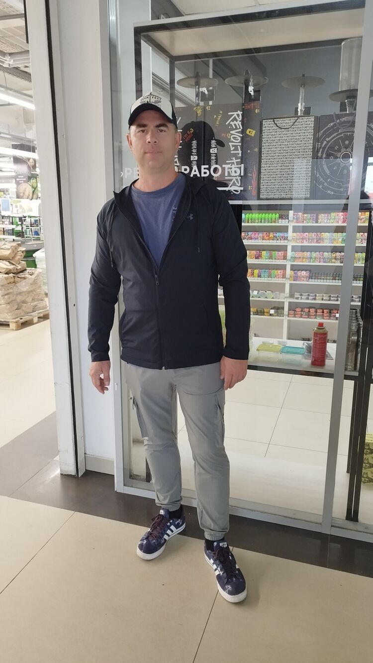  46004135  , 37 ,    