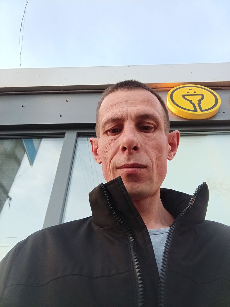  46564425  , 42 ,    
