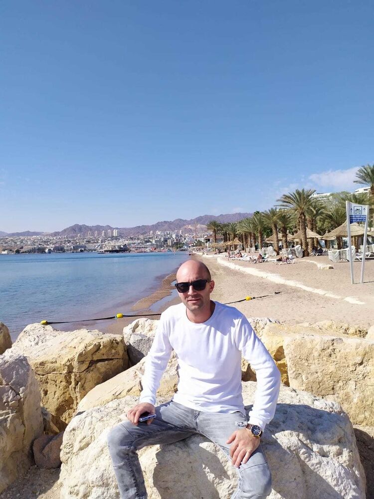  Tel Aviv-Yafo,   Andrei, 42 ,   ,   , c 
