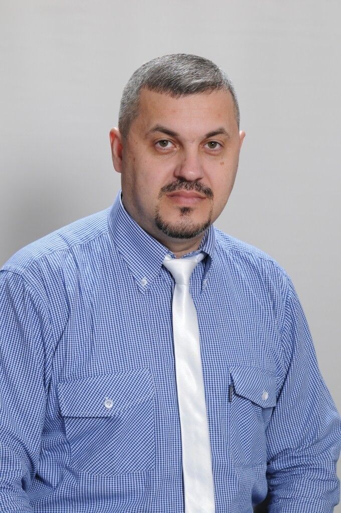  8166775  Ivan, 47 ,    