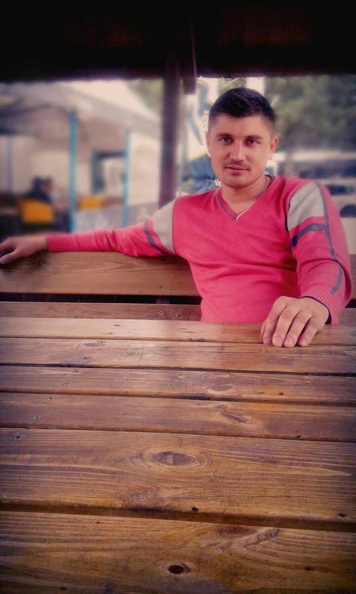  ,   Andrei, 38 ,   ,   , c 