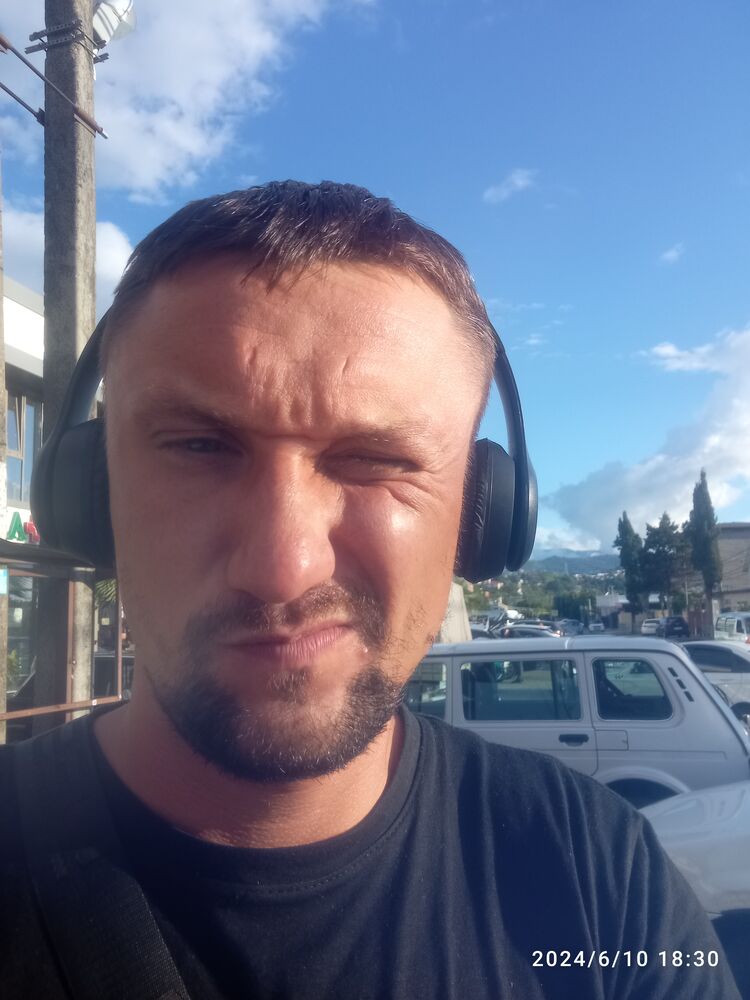  49813285  , 35 ,    