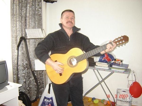  19288395  Igor, 50 ,    
