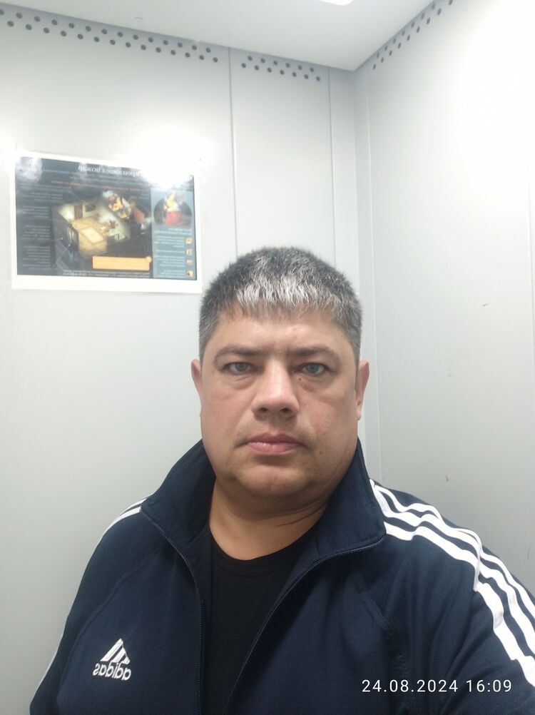  45739495  , 42 ,    
