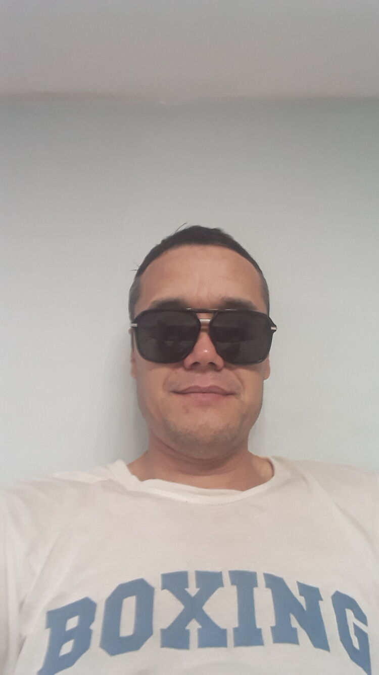  24694055  Jalil, 43 ,    