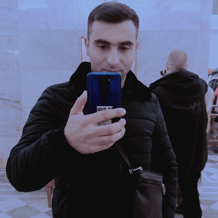  30439475  Arayik, 34 ,    -