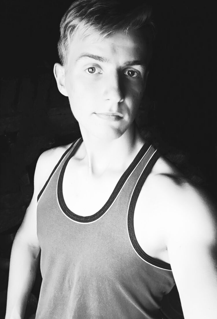  16648825  Artem, 25 ,    