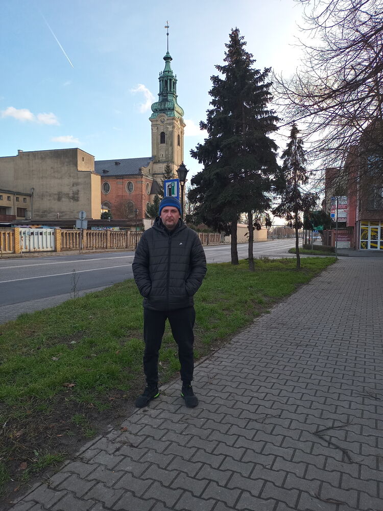  24226285  , 47 ,    Gora Kalwaria