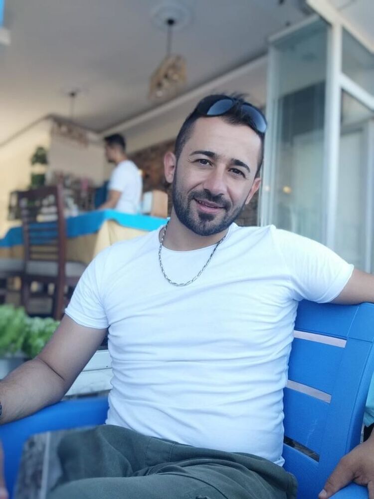  18729245  Ibrahim, 37 ,    