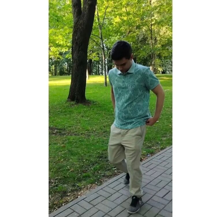  54151465  Artyom, 22 ,    