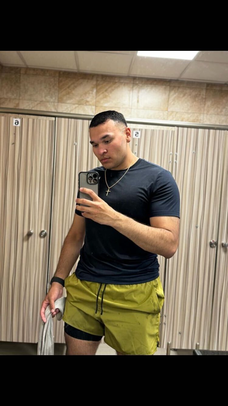  ,   Micheal V, 32 ,   ,   