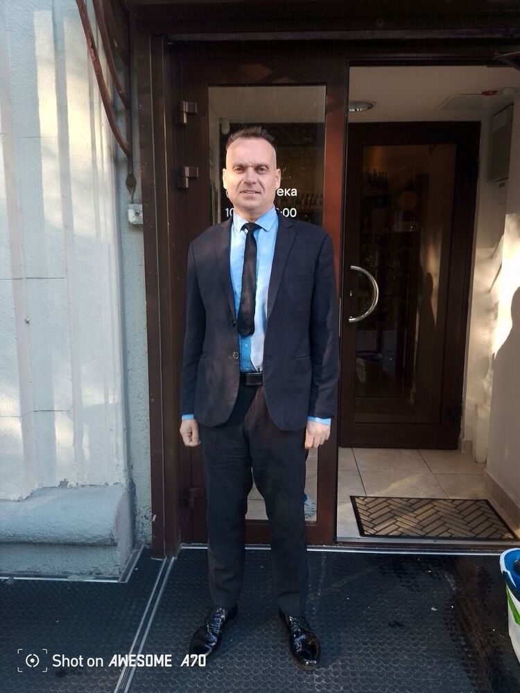  45443965  Oleg, 47 ,    -