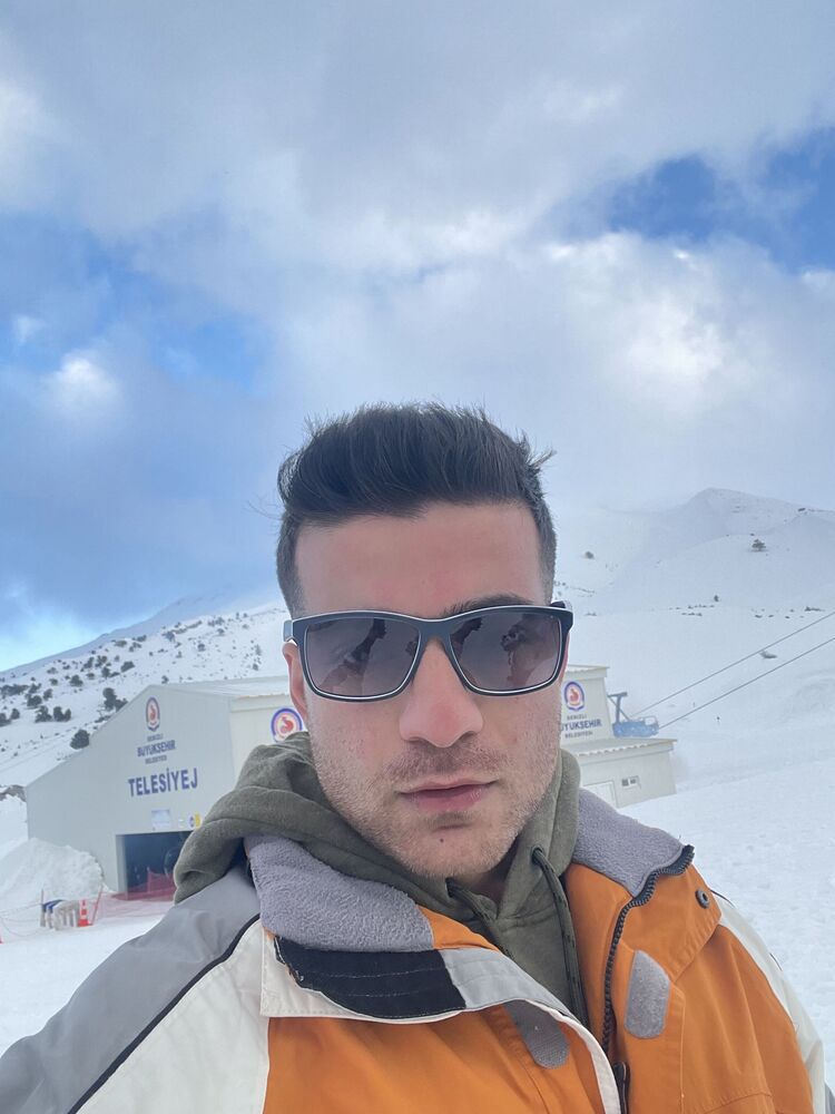  26263415  Ahmet, 29 ,    
