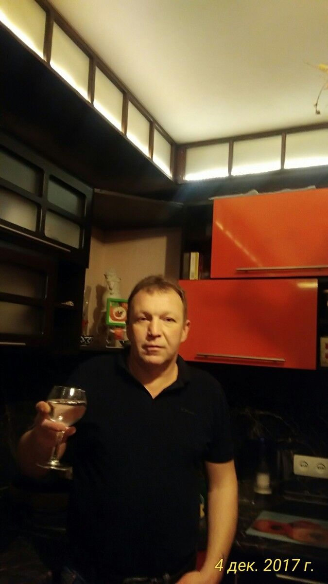  10940655  Oleg, 50 ,    