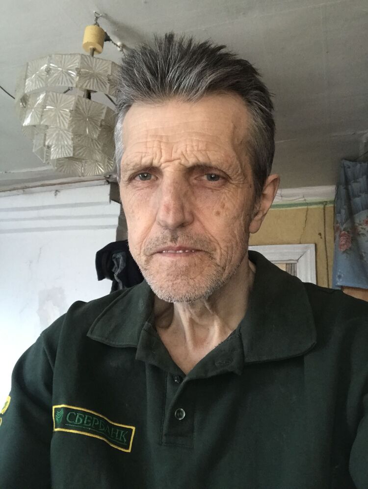  26449145  Alexander, 65 ,     