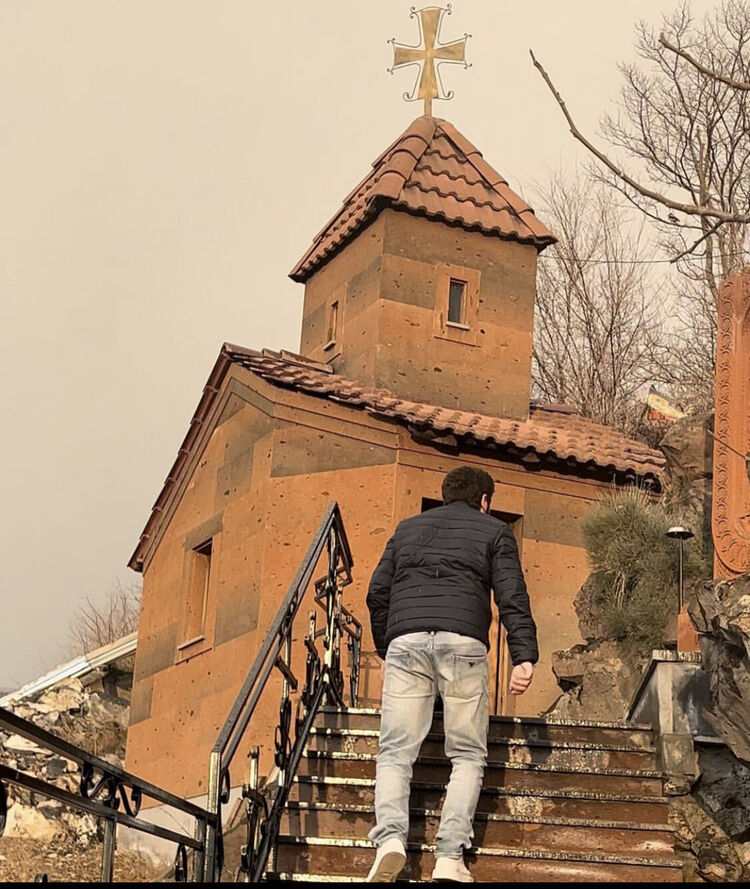 ���� 43947345 ����� Armen, 24 ����, ���� ���������� � �������