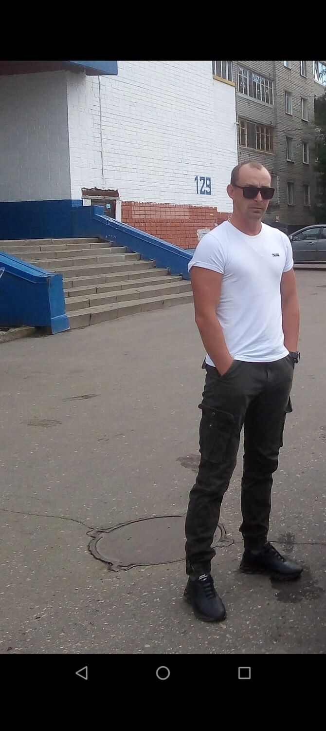  38627335  Pavel, 32 ,    