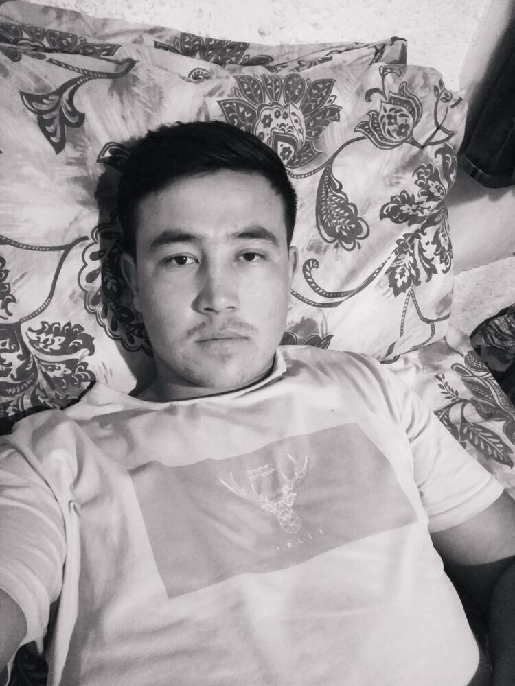  27079395  Bekzod, 28 ,    