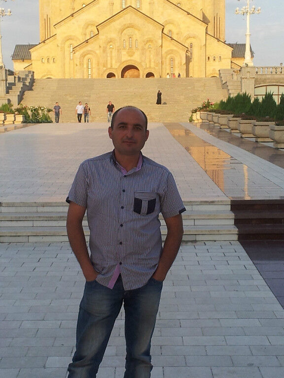  5766935  Irakli, 50 ,    