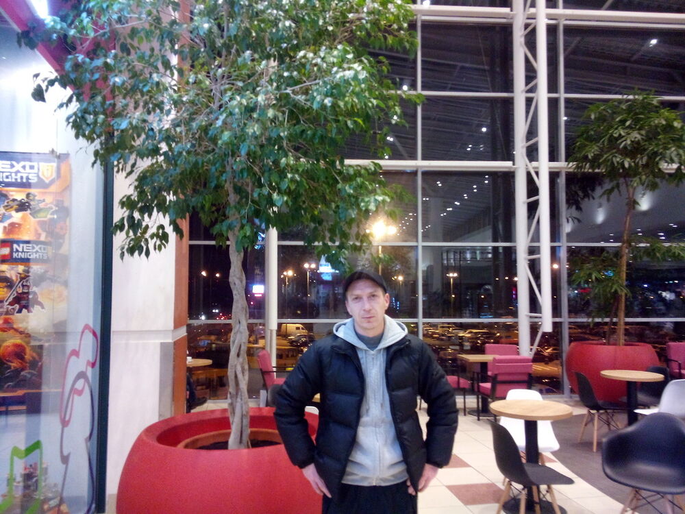  ,   Anton, 48 ,   ,   , c 