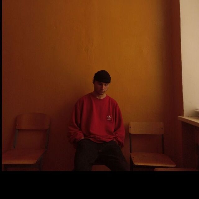  31457455  , 22 ,     