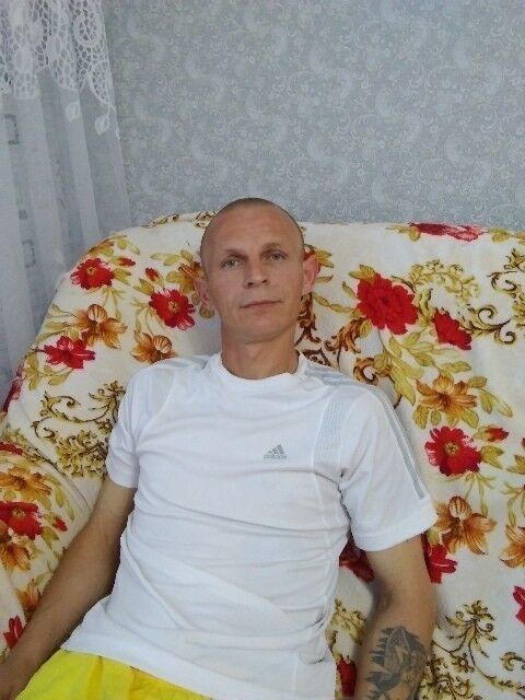  16156205  Ryslan, 43 ,    