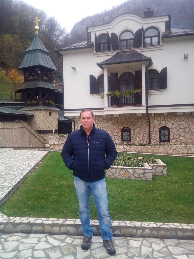  ,   Dragan, 52 ,   ,   