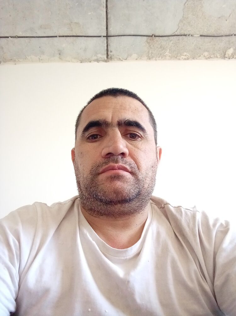  ,   Damir, 46 ,   ,   
