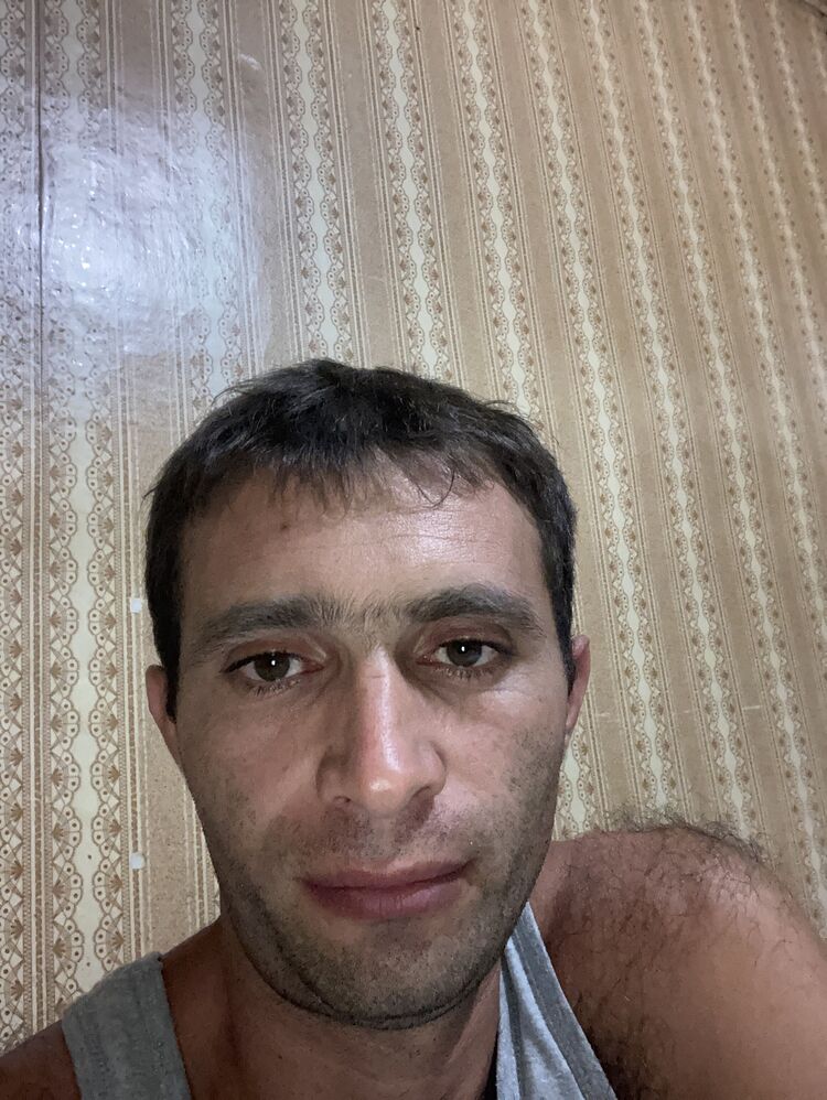  ,   Narek, 36 ,   ,   