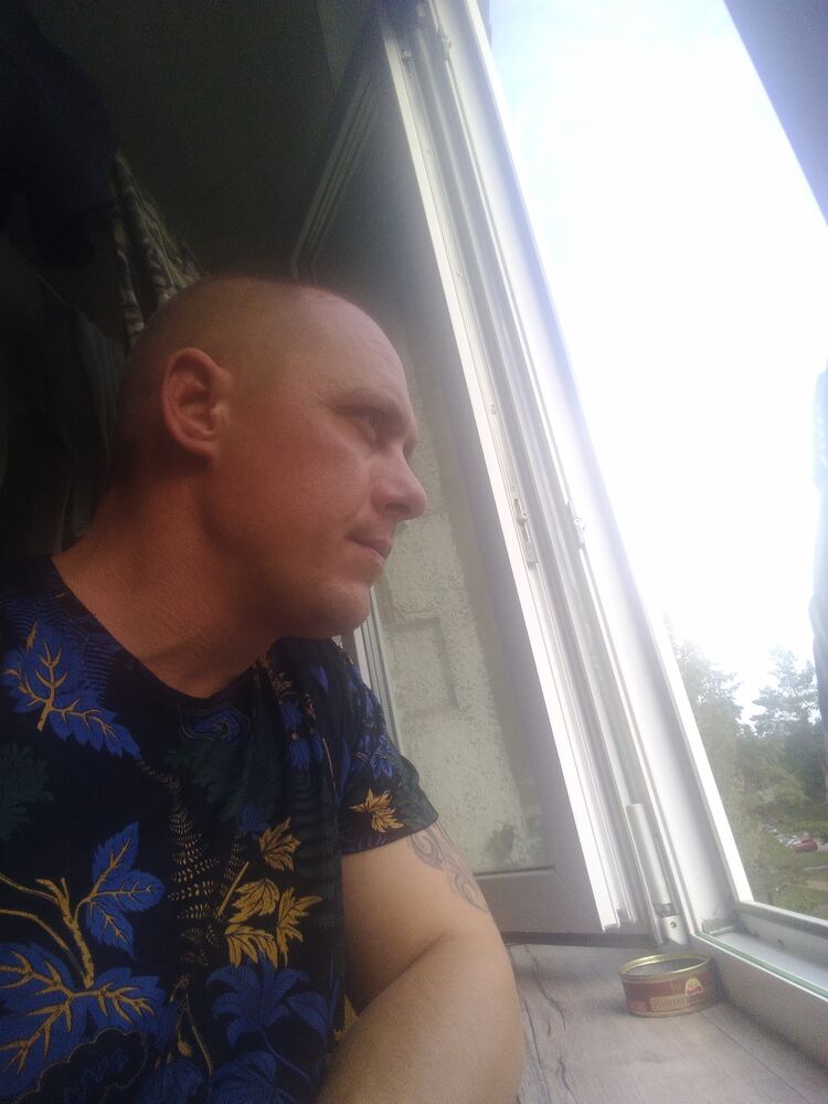  29413185  Alexander, 41 ,    