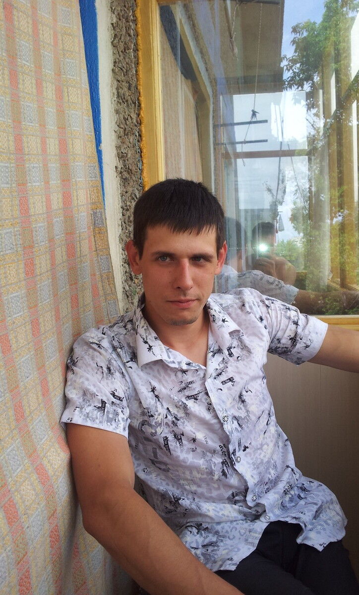  6046825  Alexandr, 37 ,    