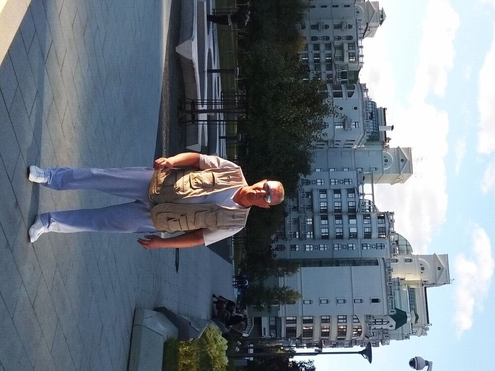 21183455  Vladimir, 53 ,    