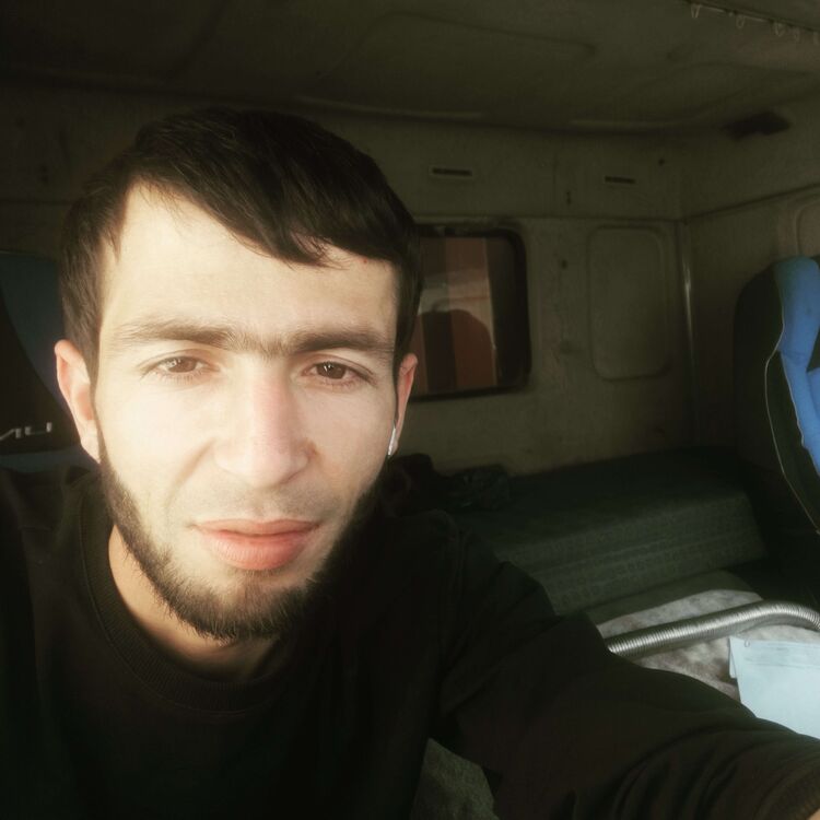  35107275  Rustam, 28 ,    