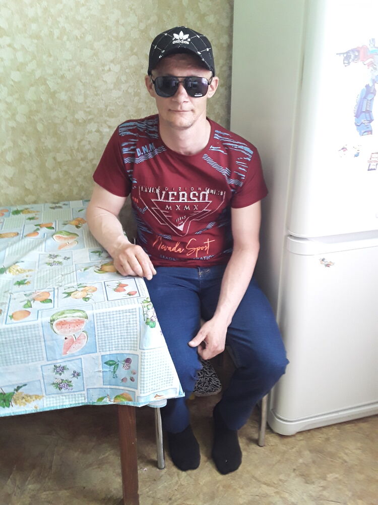  ,   Anton, 34 ,   ,   