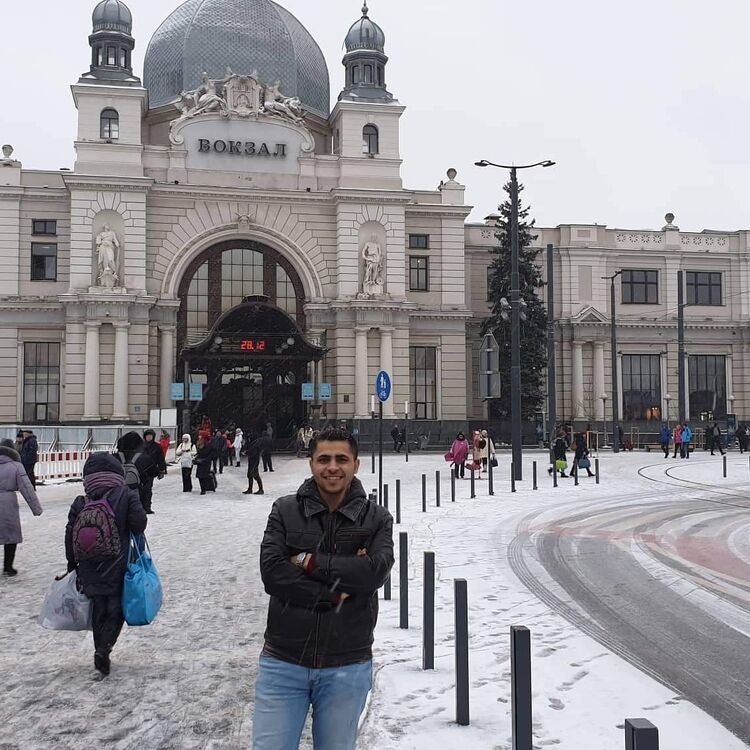  18853445  Deav, 29 ,    