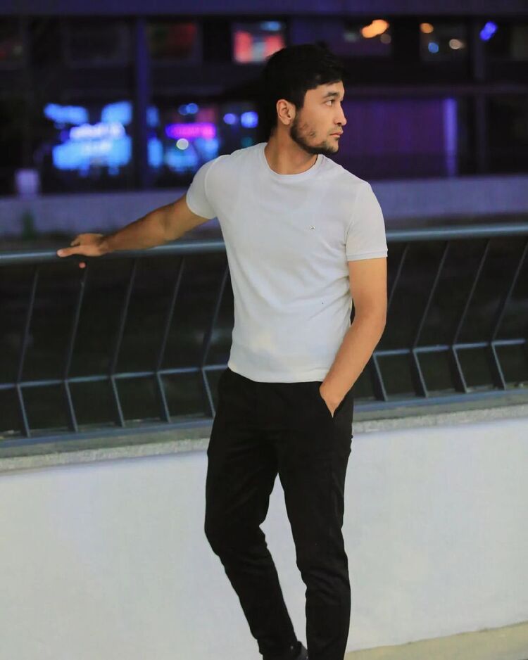  ,   Bekzod, 20 ,   ,   