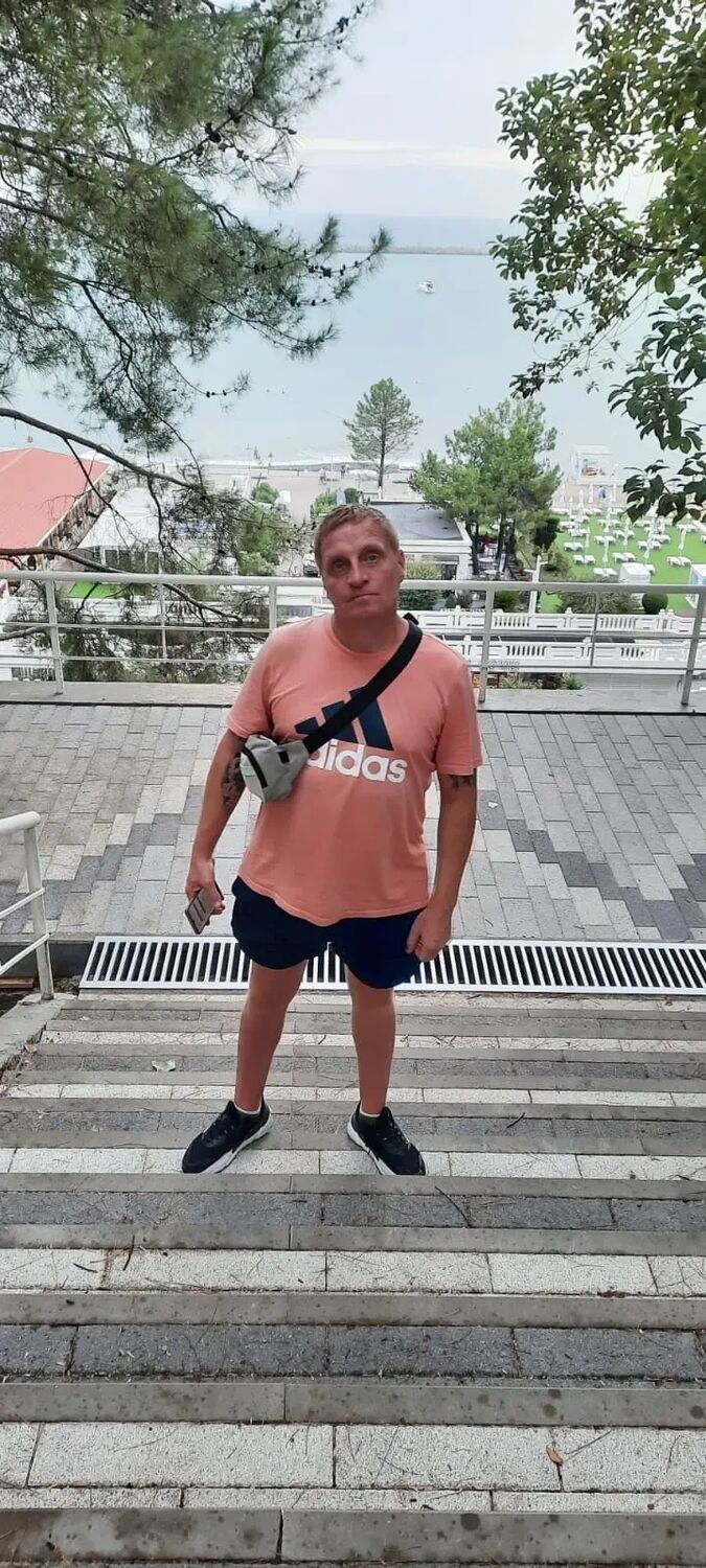  ,   Alexandr, 42 ,   ,   