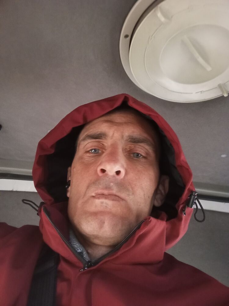 42370305  , 38 ,    