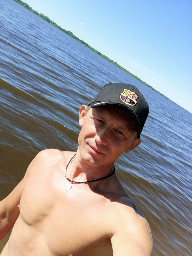  49868825  , 40 ,     