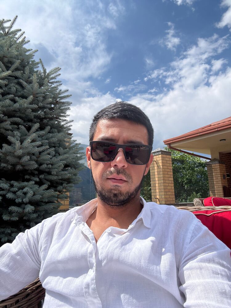  52538925  Qobiljon, 34 ,    