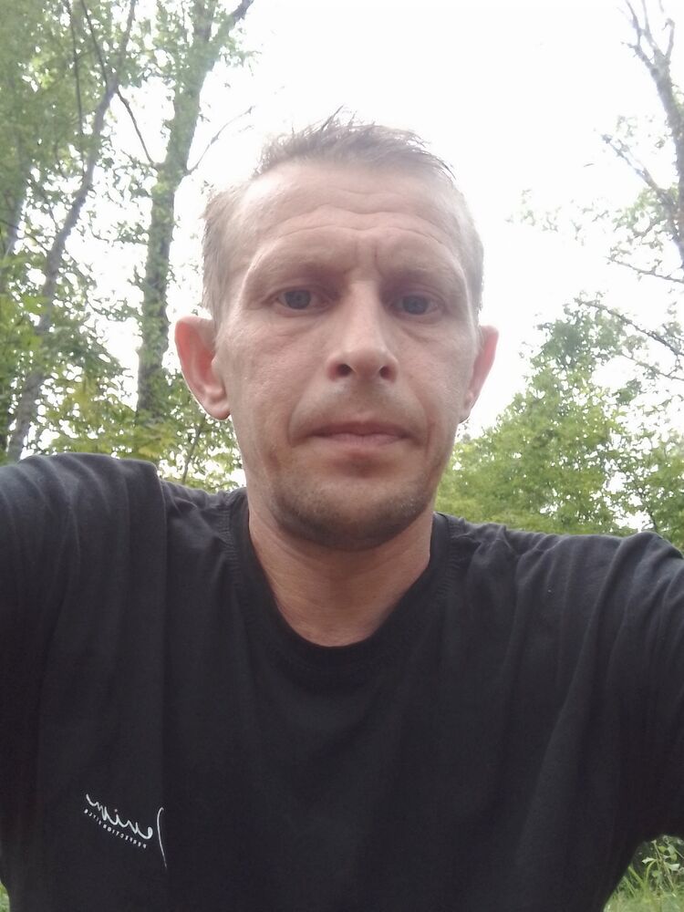  49809455  , 42 ,    