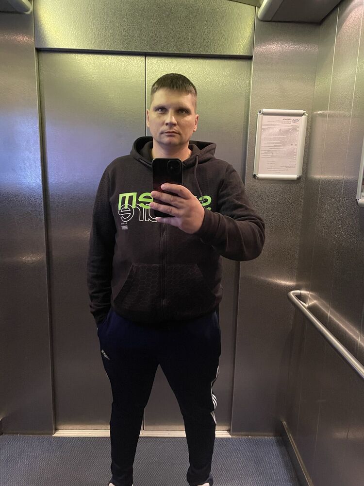  28518855  , 42 ,    