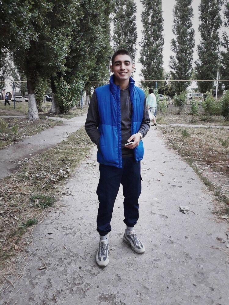 ,   Warner, 26 ,   ,   , c 