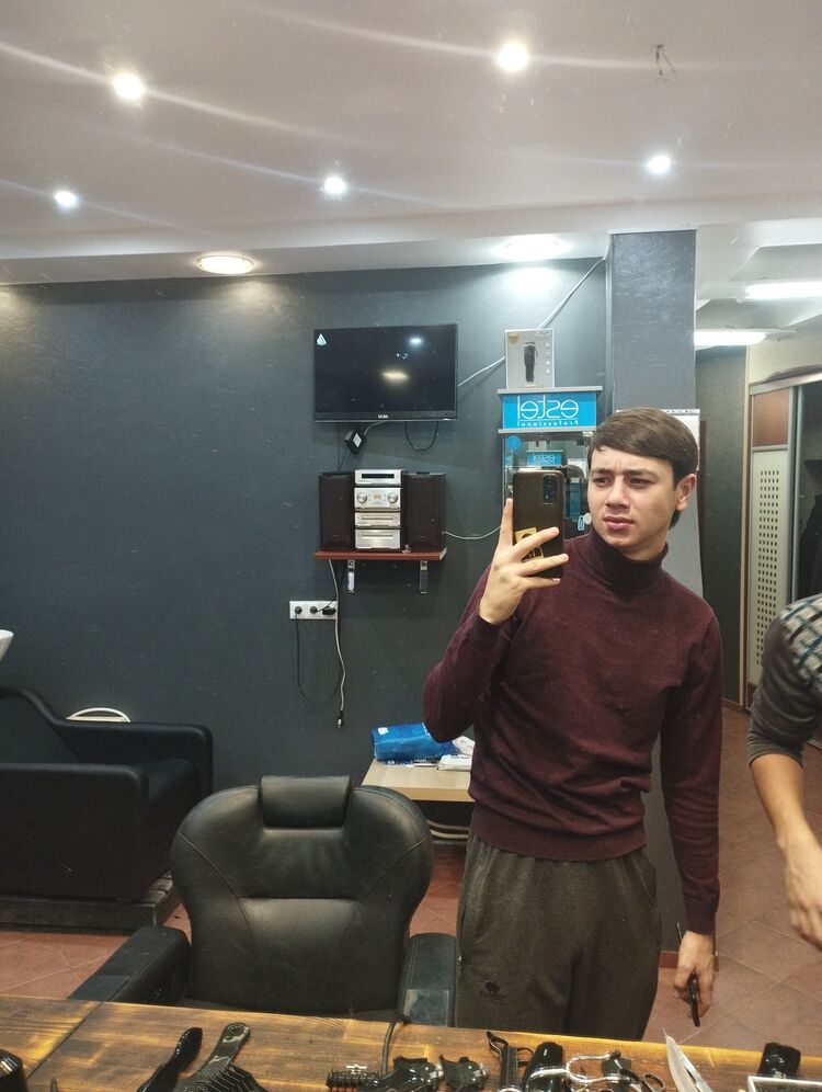  31535365  Bislan, 24 ,    