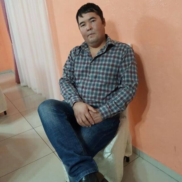  ,   Kubatbek, 44 ,   ,   , c 