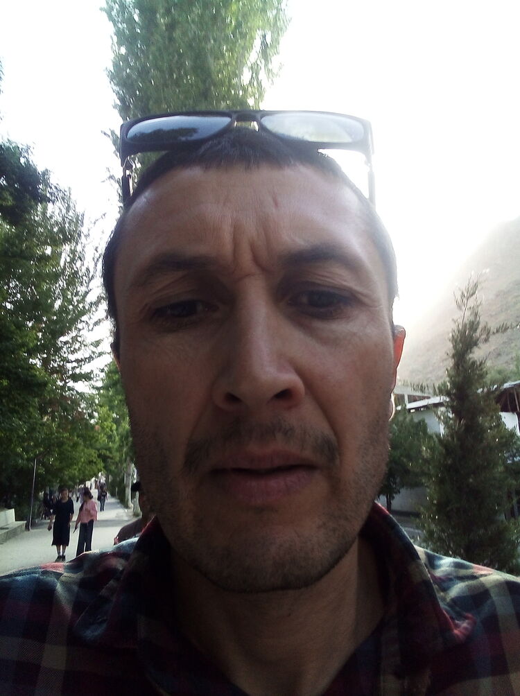  51597515  Naim, 46 ,    
