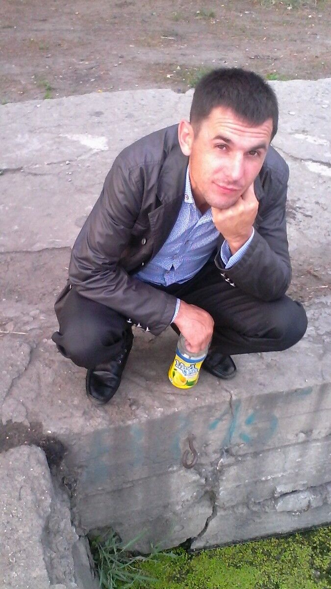  7958615  , 37 ,    