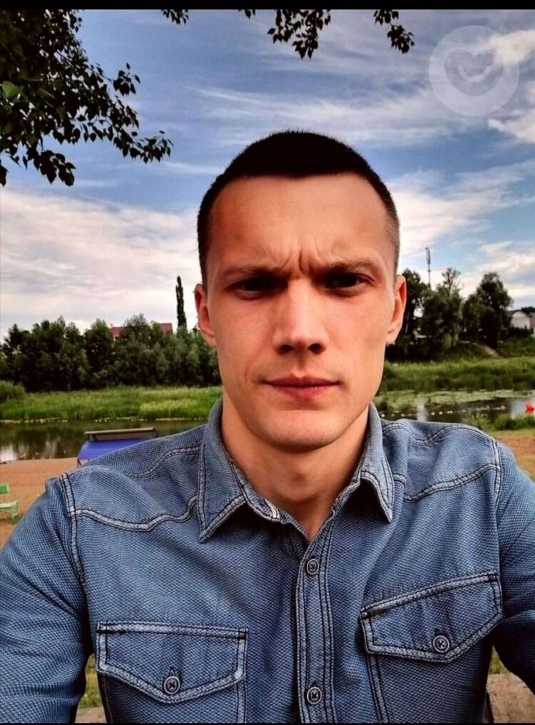  ,   Artur, 31 ,   ,   