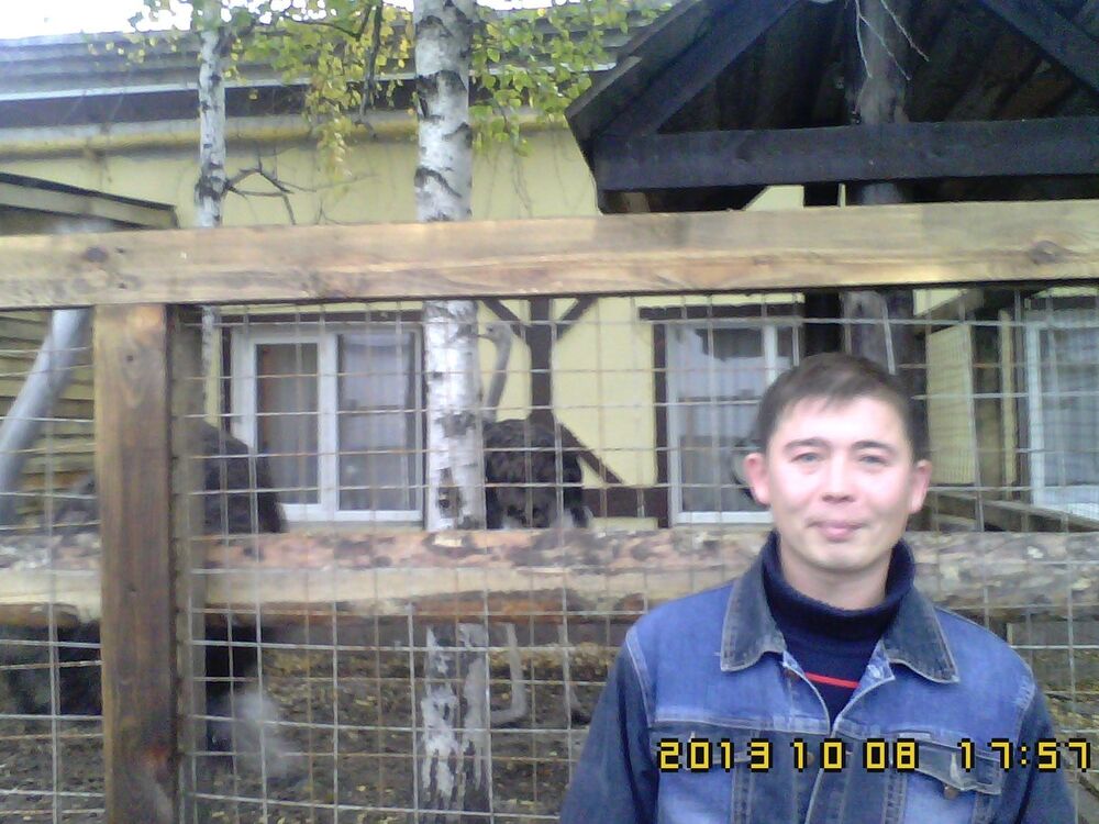  9031715  Denis, 48 ,    