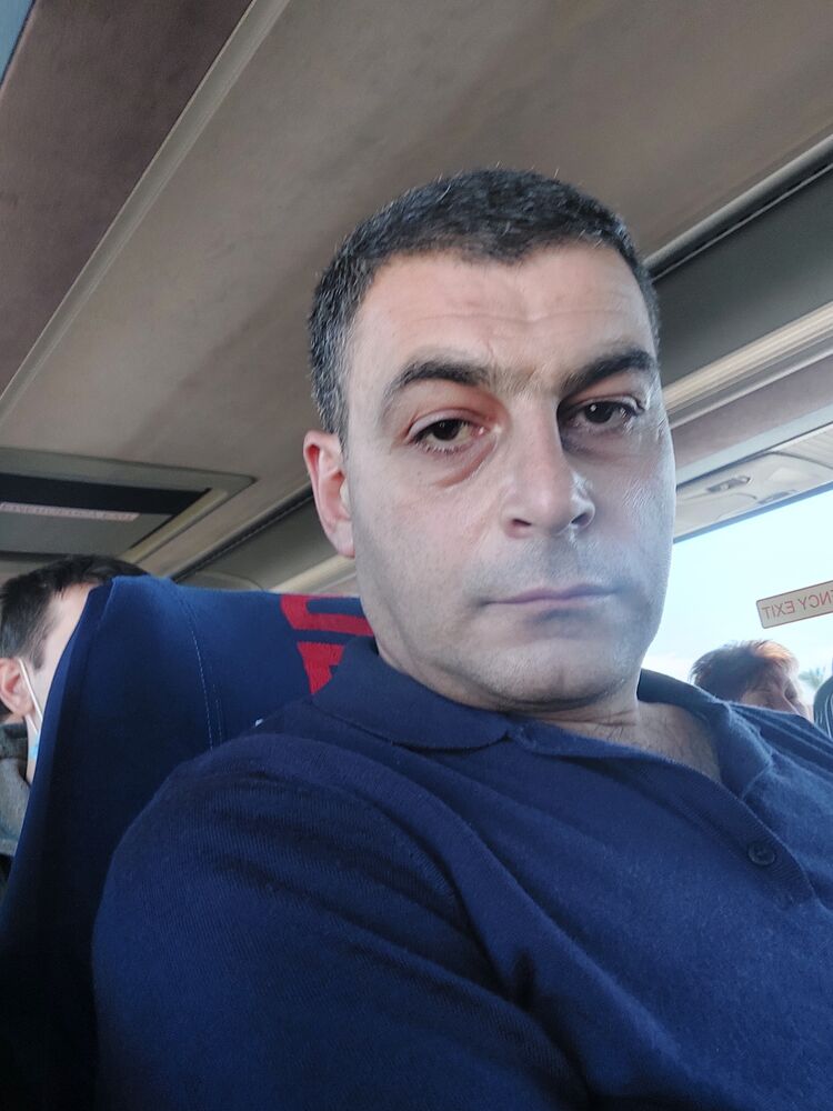  34640365  Tiko, 44 ,    